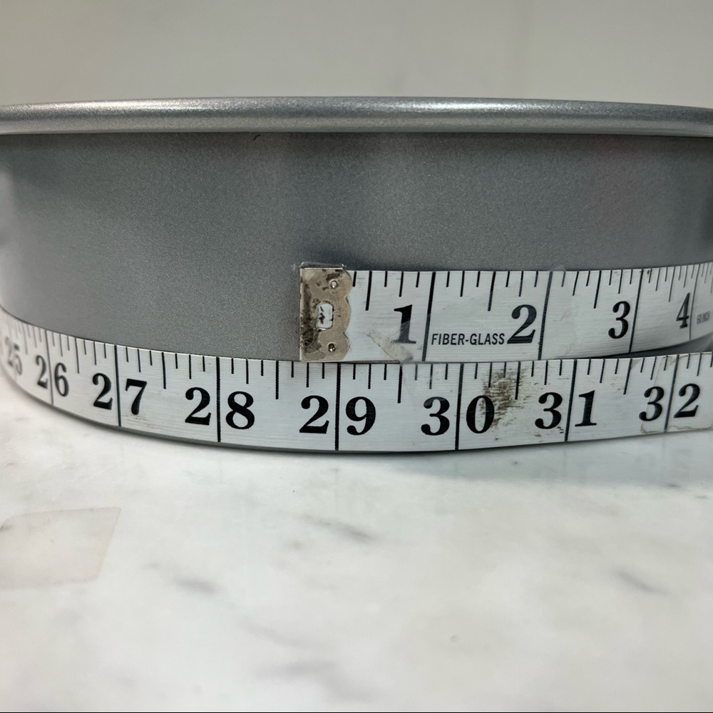WILTON Pan Cheesecake Springform 9” Round - Picture 4 of 5